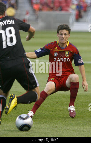 Luglio 31, 2010 - Sandy, Utah, Stati Uniti d'America - 31 Luglio 2010: centrocampista sarà Johnson (8). Real Salt Lake prendere DC Uniti 3-0 per una casa di vincere in Rio Tinto Stadium..Mandatory Credit: stephen Holt / Southcreek media globali di credito (Immagine: © Southcreek globale/ZUMApress.com) Foto Stock