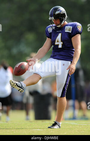 Agosto 04, 2010 - Westminster, Maryland, Stati Uniti d'America - 04 August 2010: Baltimore Ravens punter Sam Koch (4) durante la fase di corvi training camp a McDaniel College di Westminster, MD...credito obbligatorio: Russell Tracy / Southcreek globale di credito (Immagine: Â© Southcreek globale/ZUMApress.com) Foto Stock