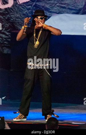 2 Chainz esegue su 'Club Paradise Tour' alla prima banca del Midwest Anfiteatro Chicago Illinois - 02.06.12: Foto Stock