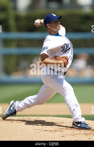 Agosto 08, 2010 - Los Angeles, California, Stati Uniti d'America - 8 Agosto 2010: Los Angeles Dodger a partire lanciatore TED LILLY (#29), offre un passo nel secondo inning. Il Dodgers battere i cittadini 8-3.Mandatory Credit: Tony Leon / Southcreek globale di credito (Immagine: © Southcreek globale/ZUMApress.com) Foto Stock