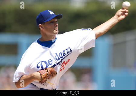 Agosto 08, 2010 - Los Angeles, California, Stati Uniti d'America - 8 Agosto 2010: Los Angeles Dodger a partire lanciatore TED LILLY (#29), offre un passo nel secondo inning. Il Dodgers battere i cittadini 8-3.Mandatory Credit: Tony Leon / Southcreek globale di credito (Immagine: © Southcreek globale/ZUMApress.com) Foto Stock