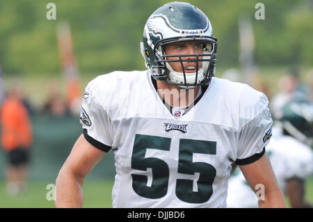 Il 10 agosto 2010 - Betlemme, Pennsylvania, Stati Uniti d'America - 10 August 2010 Philadelphia Eagles linebacker Stuart Bradely #55 in una pratica che si terrà presso la Lehigh College di Bethlehem in Pennsylvania.Mandatory Credit: Michael McAtee / Southcreek globale di credito (Immagine: © Southcreek globale/ZUMApress.com) Foto Stock