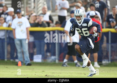 15 agosto 2010 - Oxnard in California, Stati Uniti d'America - 15 August 2010: Dallas Cowboys DB (#26) CLETIS GORDON in azione durante il secondo giorno del 2010 Dallas Cowboys Training Camp in Oxnard in California. Credito: Brandon Parry / Southcreek globale di credito (Immagine: © Southcreek globale/ZUMApress.com) Foto Stock