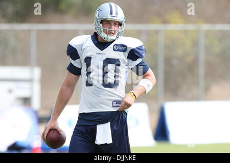 15 agosto 2010 - Oxnard in California, Stati Uniti d'America - 15 August 2010: Dallas Cowboys QB (#10) MATT NICHOLS prima dell'inizio del secondo giorno del 2010 Dallas Cowboys Training Camp in Oxnard in California. Credito: Brandon Parry / Southcreek globale di credito (Immagine: © Southcreek globale/ZUMApress.com) Foto Stock