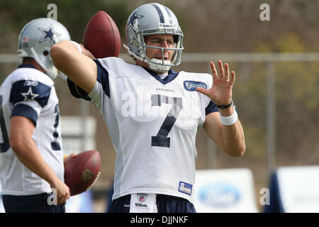 15 agosto 2010 - Oxnard in California, Stati Uniti d'America - 15 August 2010: Dallas Cowboys QB (#7) STEPHEN MCGEE in azione durante il secondo giorno del 2010 Dallas Cowboys Training Camp in Oxnard in California. Credito: Brandon Parry / Southcreek globale di credito (Immagine: © Southcreek globale/ZUMApress.com) Foto Stock