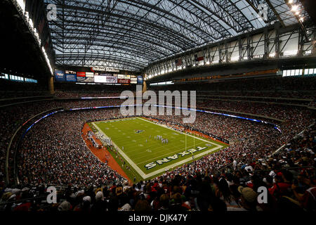 Agosto 28, 2010 - Houston, Texas, Stati Uniti d'America - Ampia angolazione di Reliant Stadium. Houston Texans sconfitta Dallas Cowboys 23-7 al Reliant Stadium di Houston, Texas. (Credito Immagine: © Anthony Vasser/Southcreek globale/ZUMApress.com) Foto Stock