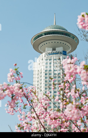 Radisson Blu Hotel Shanghai New World at No.88 Nanjing West Road, Huangpu District, Shanghai, Cina Foto Stock