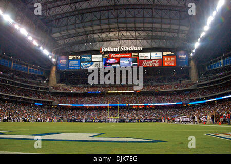 Sett. 02, 2010 - Houston, Texas, Stati Uniti d'America - Ampia angolazione di Reliant Stadium. Il Tampa Bay Buccaneers sconfitta Houston Texans 24-17 al Reliant Stadium di Houston, TX. (Credito Immagine: © Anthony Vasser/Southcreek globale/ZUMApress.com) Foto Stock