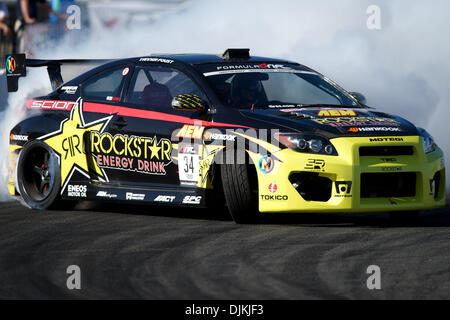 Sett. 10, 2010 - Sonoma, California, Stati Uniti d'America - Tanner Foust in Rockstar Scion tC durante la Formula Drift evento punto di impatto a Infineon Raceway. (Credito Immagine: © Matt Cohen/Southcreek globale/ZUMApress.com) Foto Stock