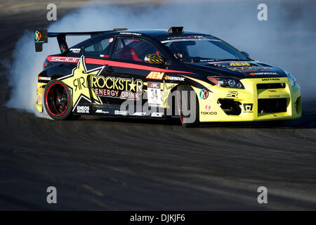 Sett. 10, 2010 - Sonoma, California, Stati Uniti d'America - Tanner Foust in Rockstar Scion tC durante la Formula Drift evento punto di impatto a Infineon Raceway. (Credito Immagine: © Matt Cohen/Southcreek globale/ZUMApress.com) Foto Stock