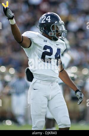 Sett. 11, 2010 - Annapolis, Maryland, Stati Uniti d'America - Georgia Southern CB (#24) Carson Hill nel primo trimestre a Navy-Marine Corps Memorial Stadium di Annapolis nel Maryland. La marina ha sconfitto la Georgia Southern 13-7. (Credito Immagine: © Saquan Stimpson/Southcreek globale/ZUMApress.com) Foto Stock