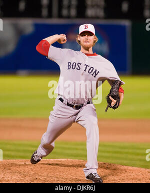 Sett. 11, 2010 - Oakland, in California, Stati Uniti d'America - Boston Red Sox lanciatore di rilievo Daniel Bard (51) in azione durante le A vs Redsox gioco al Oakland-Alameda County Coliseum a Oakland, in California. A sconfitto il Redsox 4-3. (Credito Immagine: © Damon Tarver/Southcreek globale/ZUMApress.com) Foto Stock