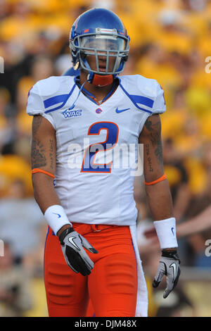 Sett. 18, 2010 - Laramie, Wyoming, Stati Uniti d'America - Boise State Broncos wide receiver Austin Pettis (2) tra gioca come Boise State sconfitte del Wyoming, 51-6, at War Memorial Stadium. (Credito Immagine: © Andrew Fielding/Southcreek globale/ZUMApress.com) Foto Stock