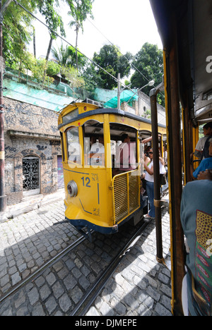 Bonde, Rio il famoso tram elettrico; Rio de Janeiro, Espirito Santo, Brasile. Foto Stock