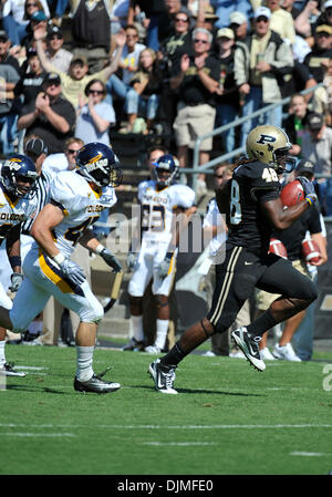 Sett. 25, 2010 - West Lafayette, Indiana, Stati Uniti d'America - nel gioco tra Purdue e Toledo ha vinto da Toledo 31-20 in Ross-Ade Stadium. (Credito Immagine: © Sandra Duchi/Southcreek globale/ZUMApress.com) Foto Stock