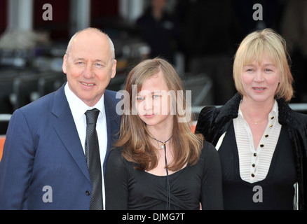Mark Knopfler e gli ospiti gatti africani UK film Premiere detenute a BFI Southbank - Arrivi Londra Inghilterra - 25.04.12 Foto Stock