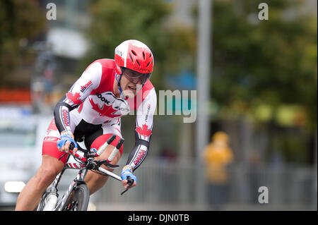 Sett. 30, 2010 - Geelong, Victoria, Australia - Svein TUFT (CAN) concorrenti a 2010 strada UCI Campionati del Mondo Crono evento in Geelong, Victoria, Australia. (Credito Immagine: © Sydney bassa/Southcreek globale/ZUMApress.com) Foto Stock