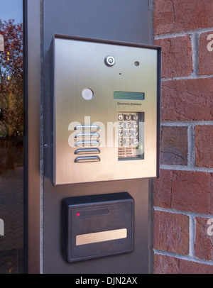 Sportello elettronico di protezione e di directory intercom pad Foto Stock