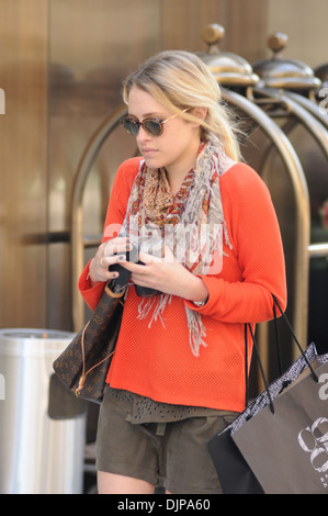 L'attrice Carly Chaikin visto fuori e circa in Manhattan New York City, Stati Uniti d'America - 17.05.12 Foto Stock