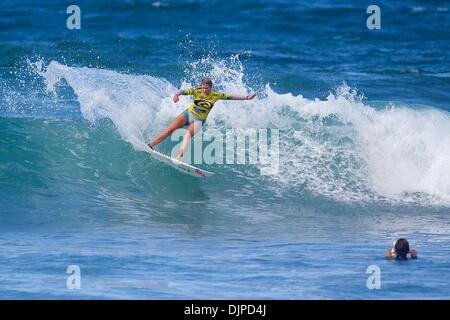 Mar 30, 2010 - Torquay, Victoria, Australia - ROSEANNE HODGE HA (East London, Sud Africa) (nella foto) ha vinto il suo turno 2 calore al Rip Curl Pro di Bells Beach oggi, per fissare il suo posto nel round 3. Hodge ha, che è stata emarginata al terzo posto durante la sua apertura calore, ha combattuto il suo indietro attraverso il "vinti tondo", sconfiggendo Bruna Schmitz (BRA) e Lee Ann corrente (FRA).Il Rip Curl Pro Bells essere Foto Stock