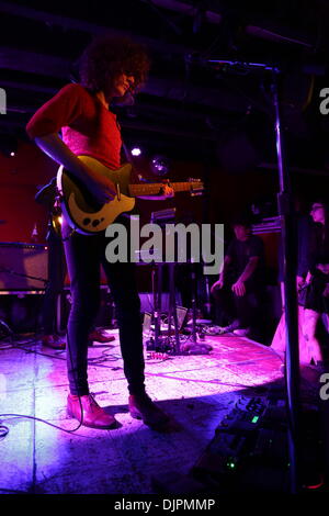 Templi in concerto a DC9/DCnine in Washington, DC 27 novembre 2013. Foto Stock