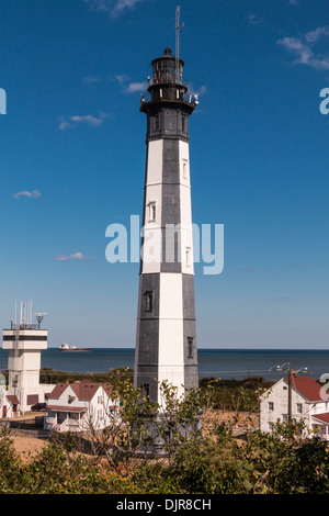 Faro di New Cape Henry sui terreni di Fort Story in Virginia. Foto Stock