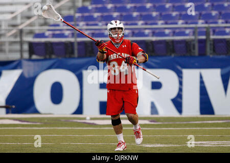 Apr. 17, 2010 - Baltimore, Maryland, Stati Uniti - 17 Aprile 2010: Maryland Defenceman Ryder Bohlander (34) durante il lacrosse azione di gioco al giorno Smartlink dei rivali tenutosi a M&T Bank Stadium di Baltimora, Maryland. Il Maryland Terps sconfitto la Hopkins Blue Jays 10-9. (Credito Immagine: © Alex Cena/Southcreek globale/ZUMApress.com) Foto Stock