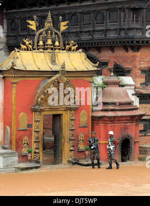 Golden Gate (Lu) Dhowka, Durbar Square, Bhaktapur, Nepal Foto Stock