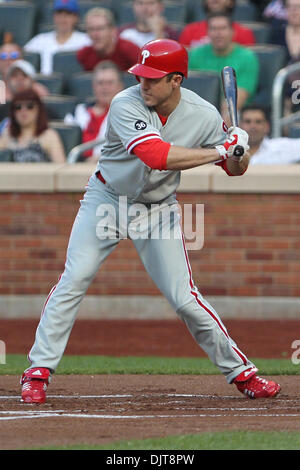 Philadelphia Phillies Infielder Chase Utley (#26) a bat. Il Mets ha sconfitto il Phillies 5-0 nel gioco a Citifield nel lavaggio, NY. (Credito Immagine: © Anthony Gruppuso/Southcreek globale/ZUMApress.com) Foto Stock