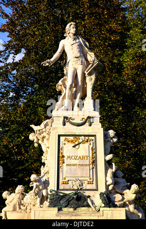 Statua di Wolfgang Amadeus Mozart a Vienna, in Austria, Europa Centrale Foto Stock