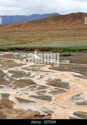 Paesaggio, strada da Kashgar a Torugart Pass, Kizilsu Prefettura, Xinjiang Uyghur Regione autonoma, Cina Foto Stock