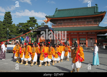 Giappone, Kyoto, Santuario Heian, Jidai Matsuri, festival, persone Foto Stock