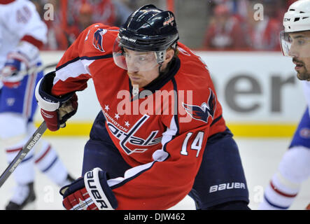 Washington DC, Verizon Center.Washington centro capitelli Tomas Fleischmann #14, NHL Playoffs gioco 5, azione di gioco tra Montreal Canadiens a Washington capitali che portano la serie 3-1 e sciolto in casa 2-1. (Credito Immagine: © Roland Pintilie/Southcreek globale/ZUMApress.com) Foto Stock