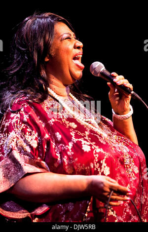 Regina del Soul, Aretha Franklin, suona dal vivo presso il National Art Center di Ottawa, Ontario, Canada. (Credito Immagine: © Leon Svizz/Southcreek globale/ZUMApress.com) Foto Stock