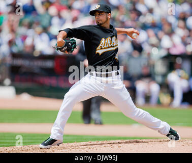 22 maggio 2010: Oakland atletica a partire lanciatore Gio Gonzalez (47) in azione durante il gioco tra la Oakland A's e i San Francisco Giants al Oakland-Alameda County Coliseum di Oakland CA. La A ha sconfitto i giganti 1-0. (Credito Immagine: © Damon Tarver/Southcreek globale/ZUMApress.com) Foto Stock