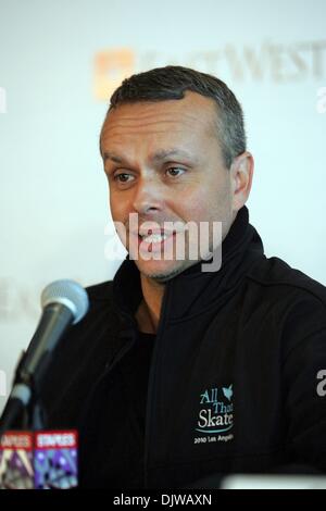 Oct 01, 2010 - Los Angeles, California, Stati Uniti - DAVID WILSON, coreografo, in una conferenza stampa per il 2010 Tutti che Skate LA, al Staples Center di Los Angeles. (Credito Immagine: © Ringo Chiu/ZUMApress.com) Foto Stock