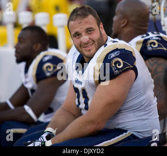 Nov. 14, 2010 - San Francisco, California, Stati Uniti - St Louis Rams tackle difensivo GARY GIBSON #71. (Credito Immagine: © William Mancebo/ZUMApress.com) Foto Stock