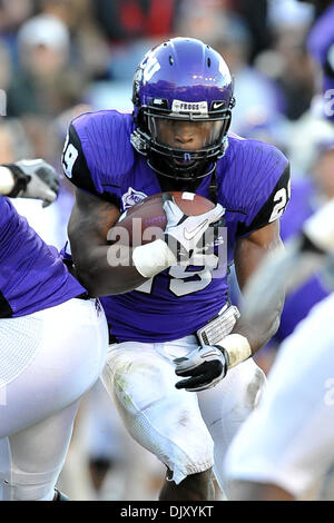 Nov. 14, 2010 - Amon G. Carter Stadium, Texas, Stati Uniti d'America - 13 Novembre 2010: TCU cornuto rane running back Matteo Tucker (29) durante il gioco tra la San Diego State University gli Aztechi e la Texas Christian University cornuto rane a Amon G. Carter Stadium di Fort Worth, Texas. TCU vincere contro su San Diego State 40-35. (Credito Immagine: © Patrick Green/Southcre Foto Stock