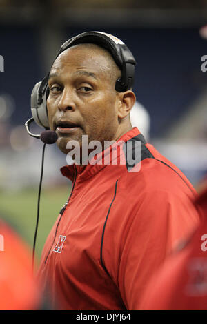 Dicembre 3, 2010 - Detroit, Michigan, Stati Uniti d'America - Miami (OH) Redhawks head coach Jerry uccidere durante il Mac partita di campionato contro il contro il Northern Illinois Huskies al Ford Field. (Credito Immagine: © Rey Del Rio/Southcreek globale/ZUMAPRESS.com) Foto Stock