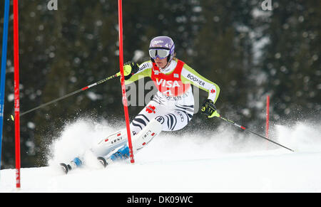 Dic. 26, 2010 - Aspen, Colorado, Stati Uniti - MARIA REISCH della Germania durante la prima esecuzione di Audi Alpino FIS Coppa del Mondo di Slalom speciale femminile gara di sci ad Aspen Mountain Resort in Aspen, Colorado, Stati Uniti d'America 28 novembre. (Credito Immagine: © ZUMA Ralph Lauer/ZUMAPRESS.com) Foto Stock