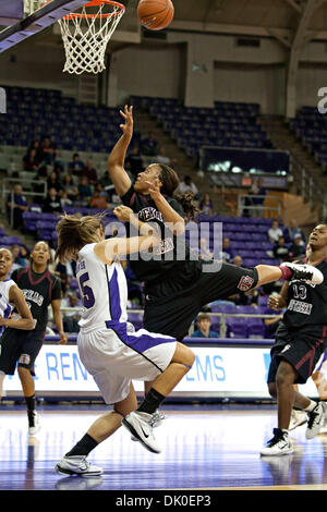 Dic. 30, 2010 - Fort Worth, Texas, USA - Texas Southern Lady Tigers Guard Jasmine Cannon #21 in azione contro la TCU cornuto rane. TCU sconfigge il Texas Southern 76-55 a Amon G. Carter Stadium. (Credito Immagine: © Andrew Dieb/Southcreek globale/ZUMAPRESS.com) Foto Stock