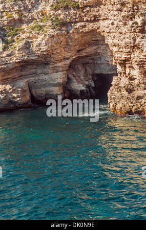 Mare tunnel Grotta Bella vista del paesaggio in Tarhankut, Crimea, Ucraina Foto Stock