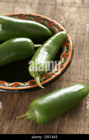 Jalapeno peperoncini verdi ingredienti popolari in Messico e dell'America latina Foto Stock