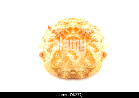 Di dolci al cocco isolati su sfondo bianco Foto Stock