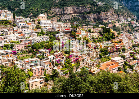 Vista su Positano. L'Italia. Foto Stock