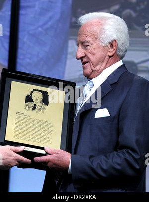 Bob Uecker Milwaukee Brewers Play-By-Play Voice Bob Uecker introdotto nella radiodiffusione NAB Hall of Fame al NAB di Las Vegas Hilton Foto Stock