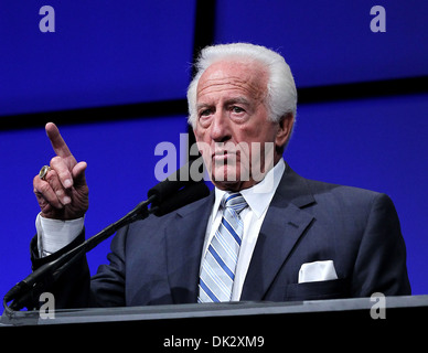Bob Uecker Milwaukee Brewers Play-By-Play Voice Bob Uecker introdotto nella radiodiffusione NAB Hall of Fame al NAB di Las Vegas Hilton Foto Stock