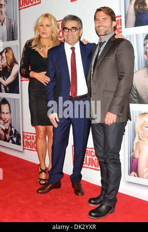 Jennifer Coolidge Eugene Levy il Seann William Scott Premiere irlandese di 'American Reunion' Savoy Cinema Dublino Irlanda - 18.04.12 Foto Stock