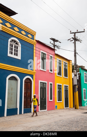 Case colorate in Iracema, Fortaleza, Brasile. Foto Stock