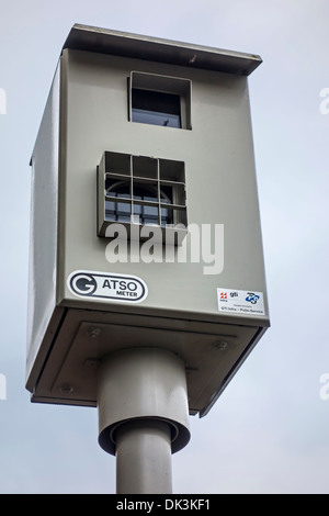 Close up Gatso autovelox / foto / radar traffico fotocamera di esecuzione Foto Stock